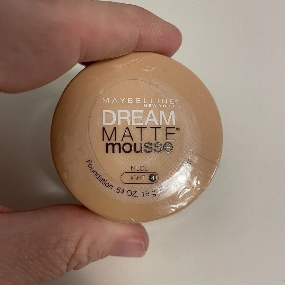 MAYBELLINE Dream Matte Mousse - Nude Light 4 New Sealed RETIRED